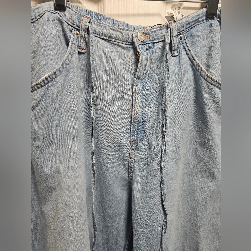 ZARA Wide Leg Light Wash Jeans Size 12 (US) 44 EU High Rise Drawstring Waist - Picture 3 of 12